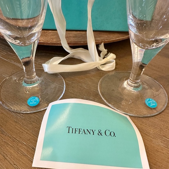 Tiffany & Co. Crystal champagne Flutes with Box - Picture 2 of 14